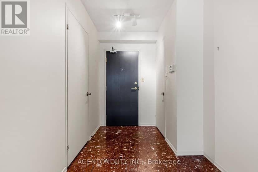 1003 - 30 Holly Street — photo 7 of 40