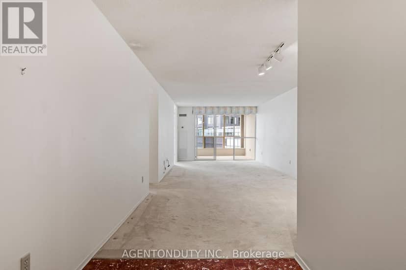 1003 - 30 Holly Street — photo 8 of 40