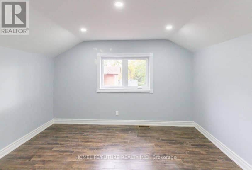 29 Megan Avenue — photo 12 of 17