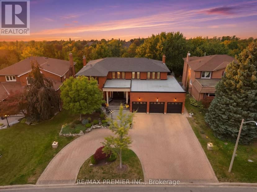 98 Cairnburg Place, Vaughan