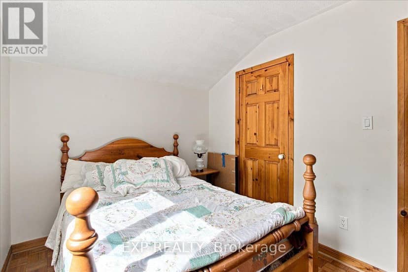 20 Pineshore Crescent — photo 21 of 36