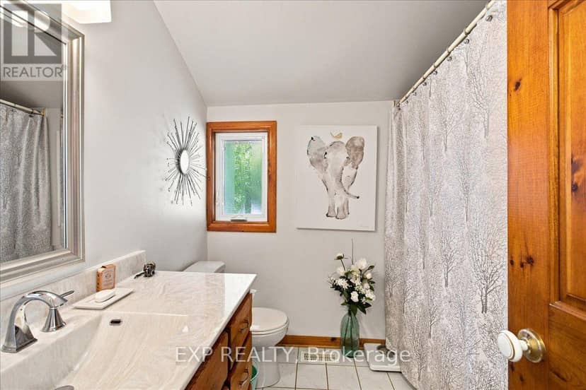 20 Pineshore Crescent — photo 24 of 36