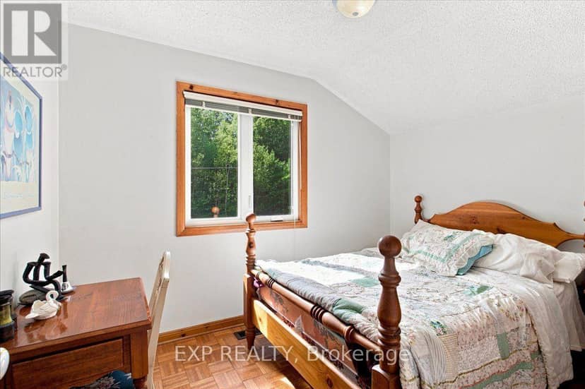 20 Pineshore Crescent — photo 20 of 36
