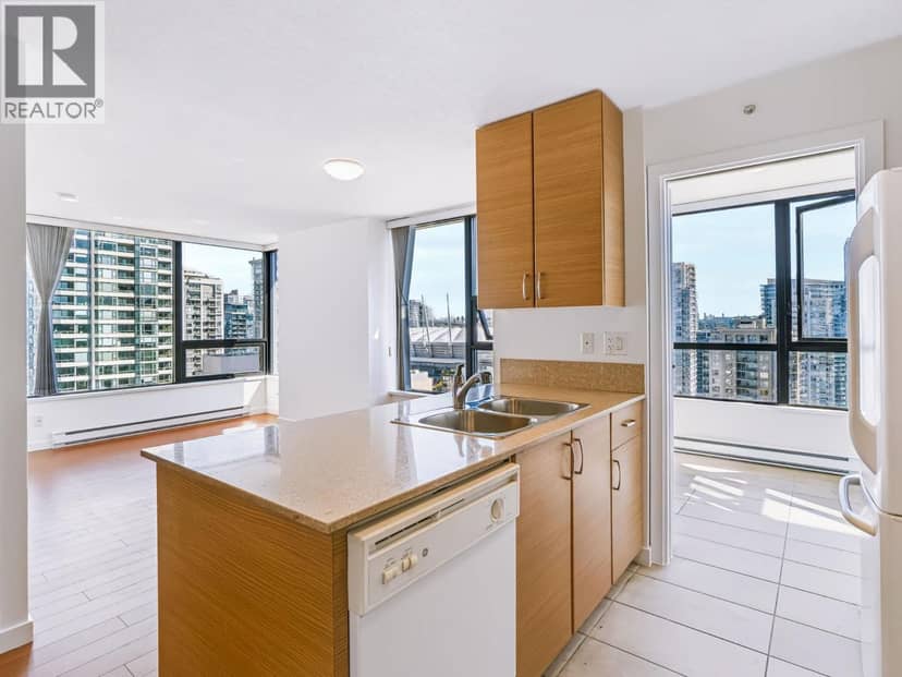 2105 977 MAINLAND STREET, Vancouver, photo 8