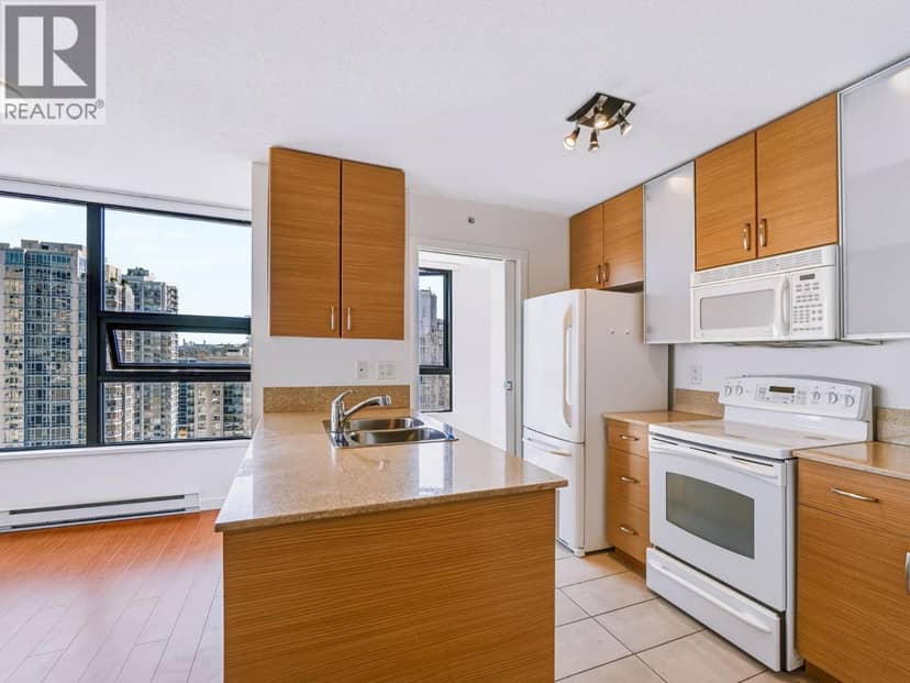 2105 977 MAINLAND STREET, Vancouver, photo 7
