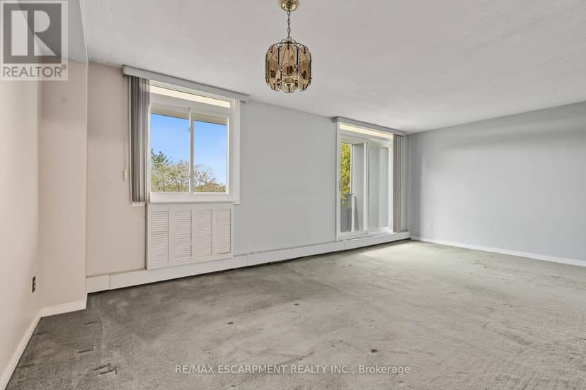 504 - 640 West Street — photo 13 of 34