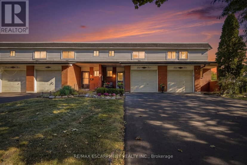 53 Bryna Avenue S — photo 1 of 37