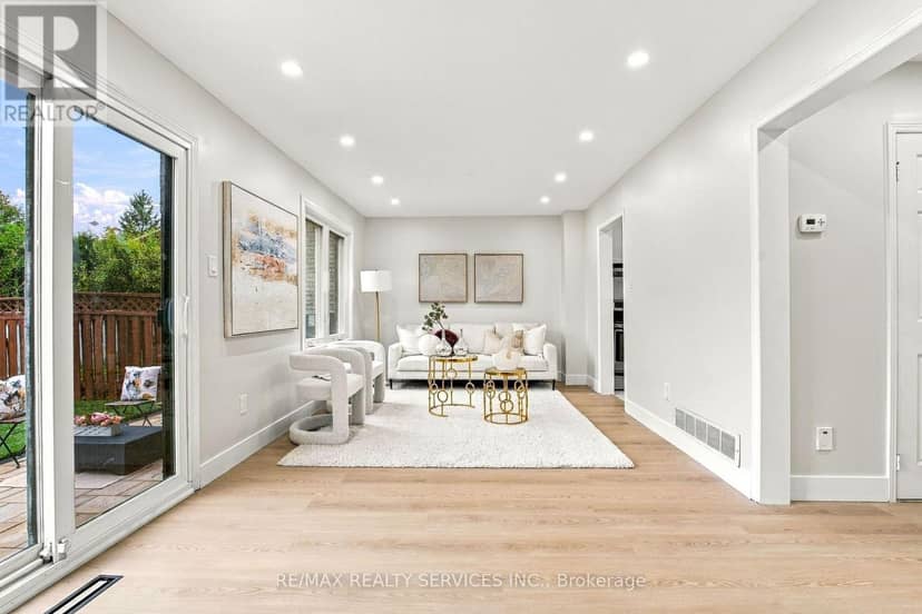 6 Scarbell Drive — photo 12 of 33
