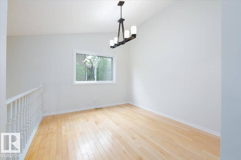4107 147 ST NW — photo 13 of 40