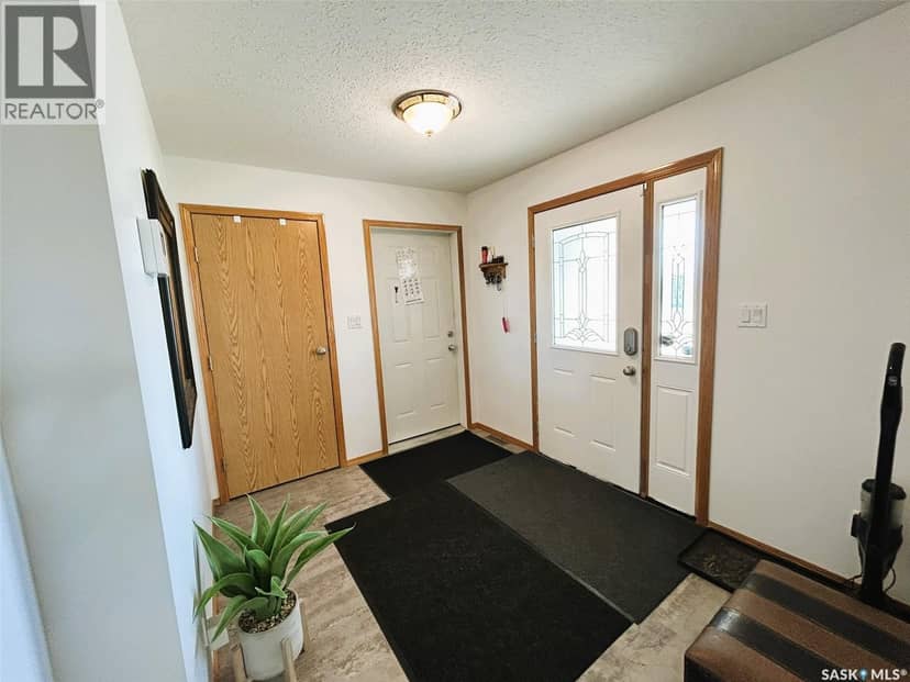 206 2nd STREET W, Carrot River, photo 3
