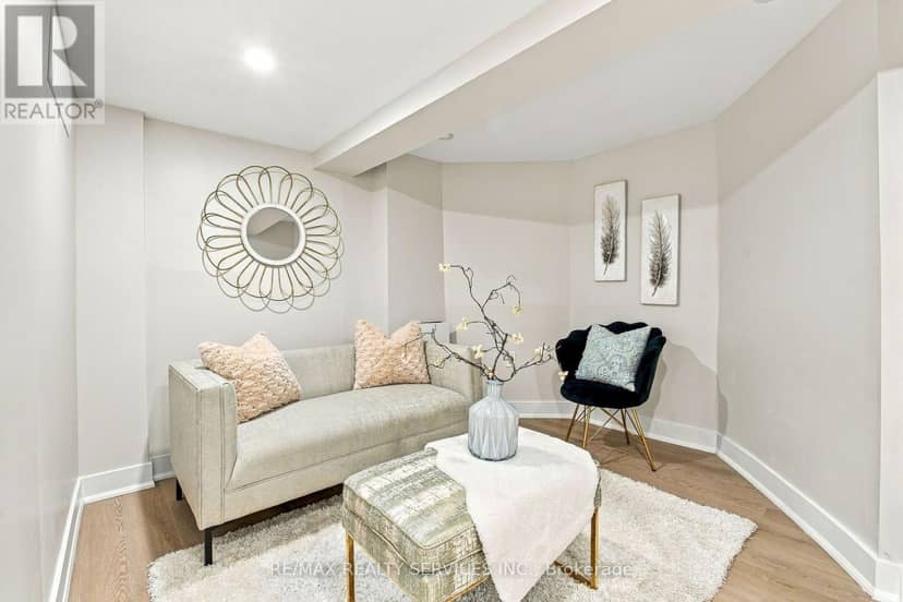 6 Scarbell Drive — photo 29 of 33