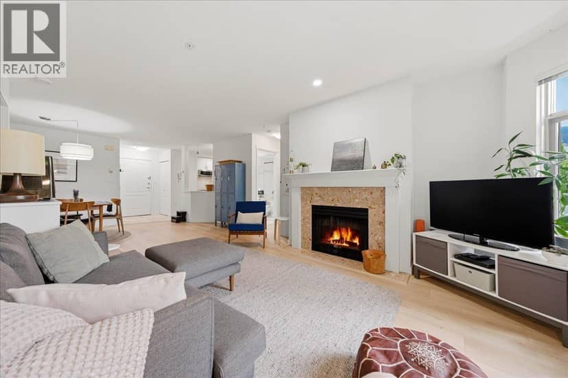 411 2059 CHESTERFIELD AVENUE, North Vancouver, photo 8