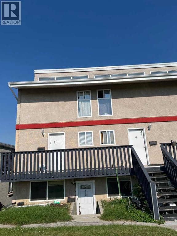 4, 3726 Centre Street NE, Calgary