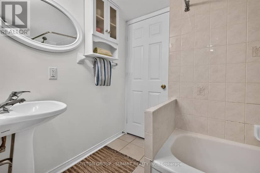 606 - 32 Tannery Street — photo 26 of 29