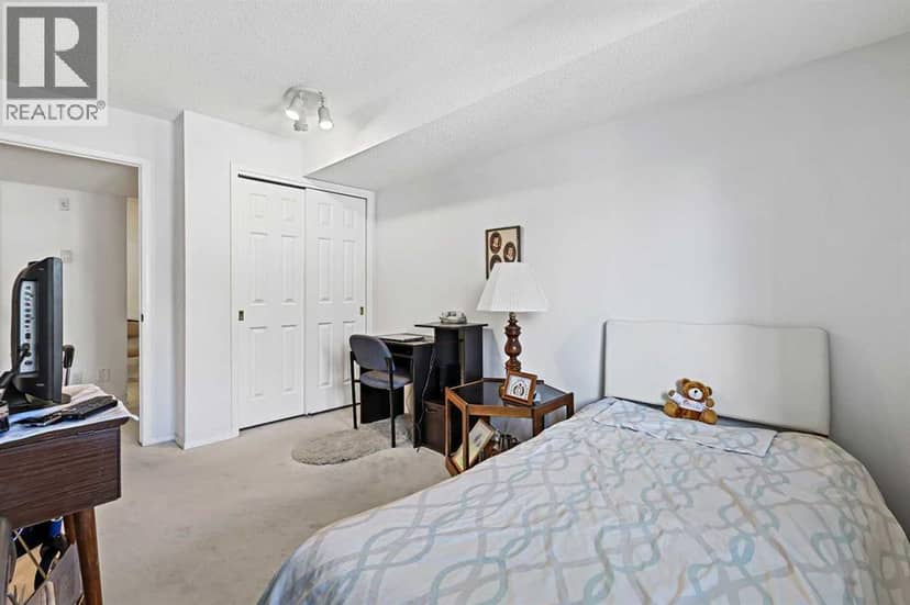 1206 Sienna Park Green SW — photo 16 of 29