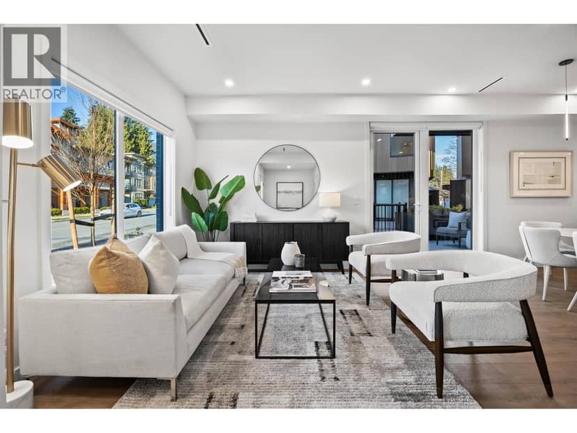 3206 HIGHLAND BOULEVARD, North Vancouver