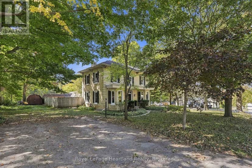 160 John Street E — photo 2 of 40