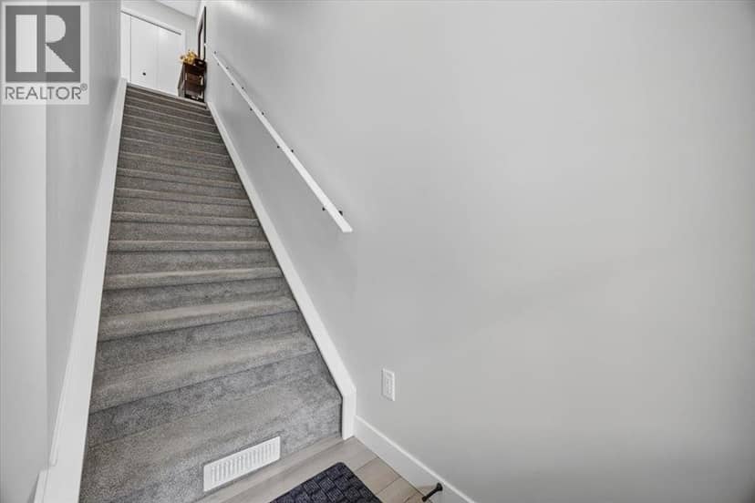 213 Les Jardins Park SE, Calgary, photo 8