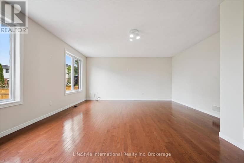 4 Davis Street — photo 15 of 40