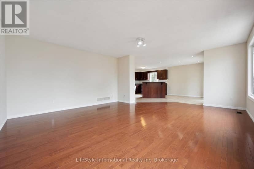 4 Davis Street — photo 17 of 40
