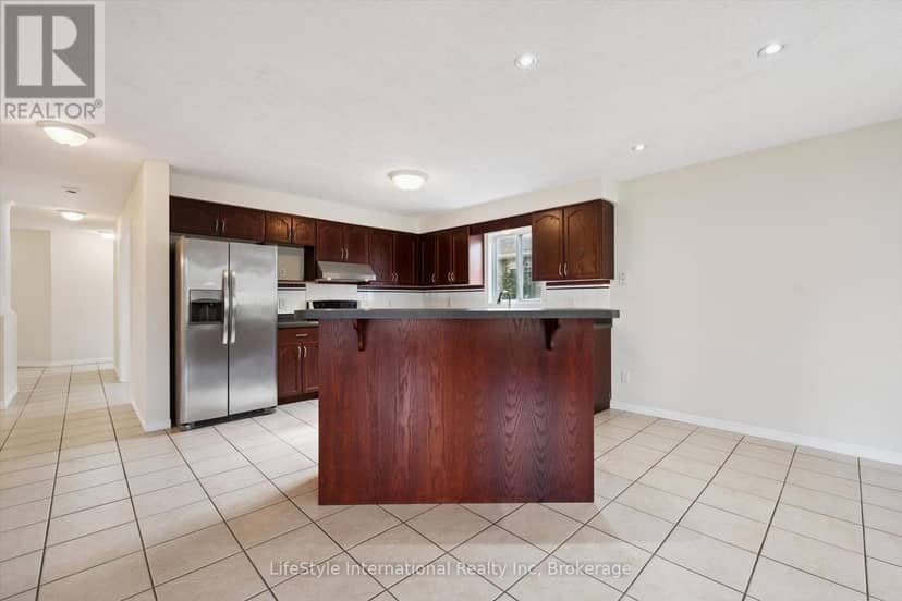 4 Davis Street — photo 18 of 40