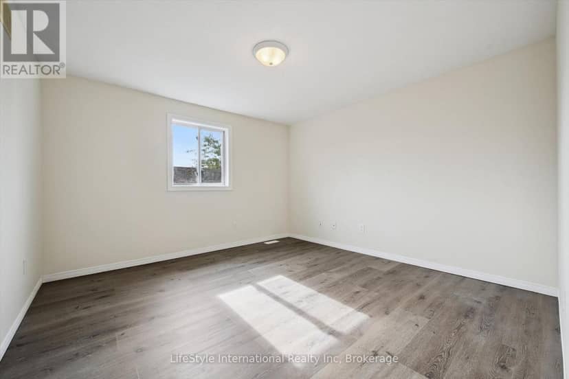 4 Davis Street — photo 36 of 40