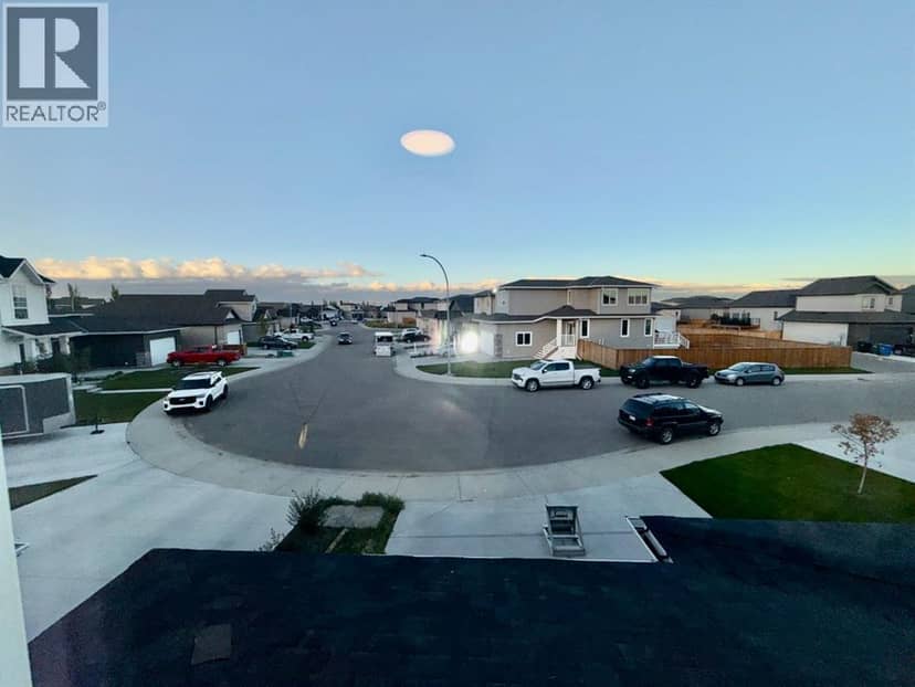 529 Riverhills Way W, Lethbridge, photo 4
