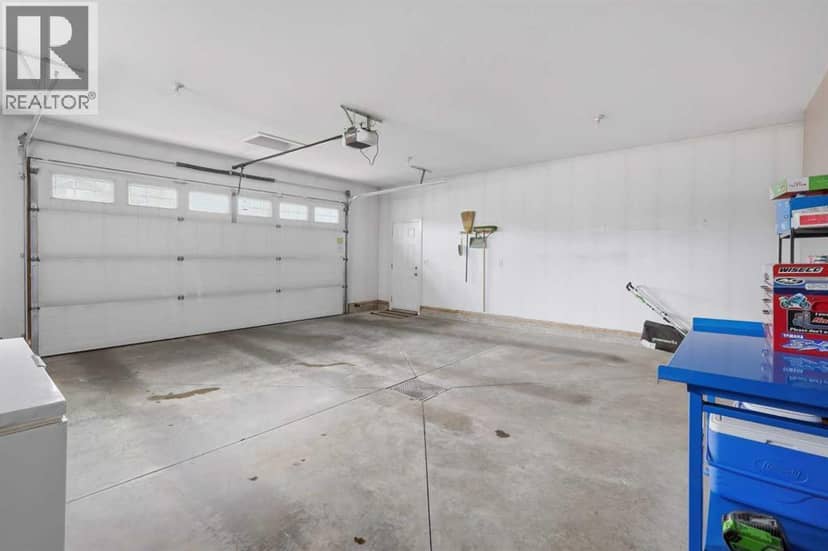 3908 49 Avenue — photo 38 of 40