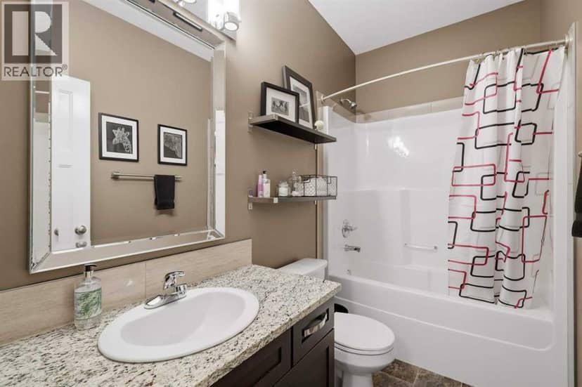 3908 49 Avenue — photo 32 of 40