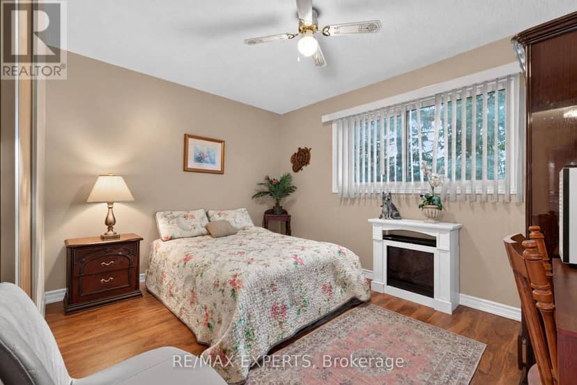 155 Stephen Street — photo 18 of 40