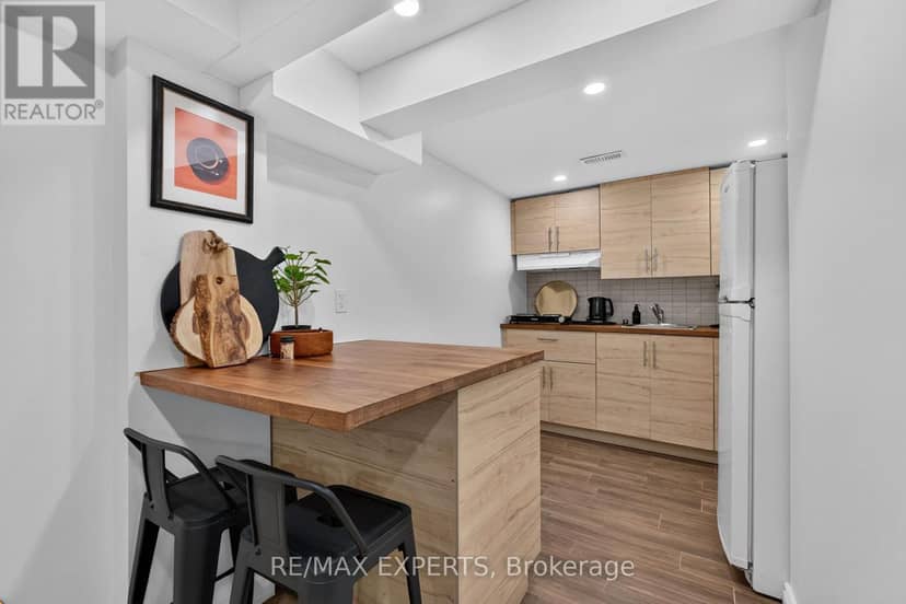 155 Stephen Street — photo 30 of 40