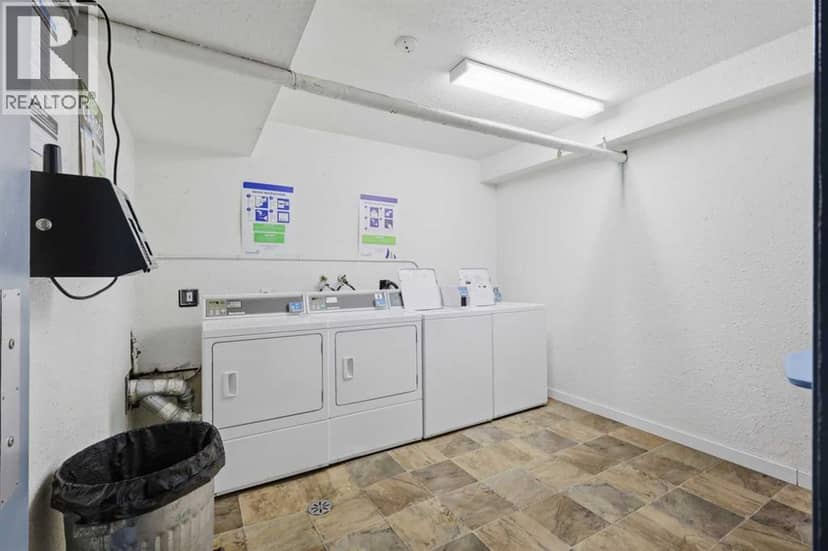 #2, 4415 Lakeshore Drive — photo 14 of 17