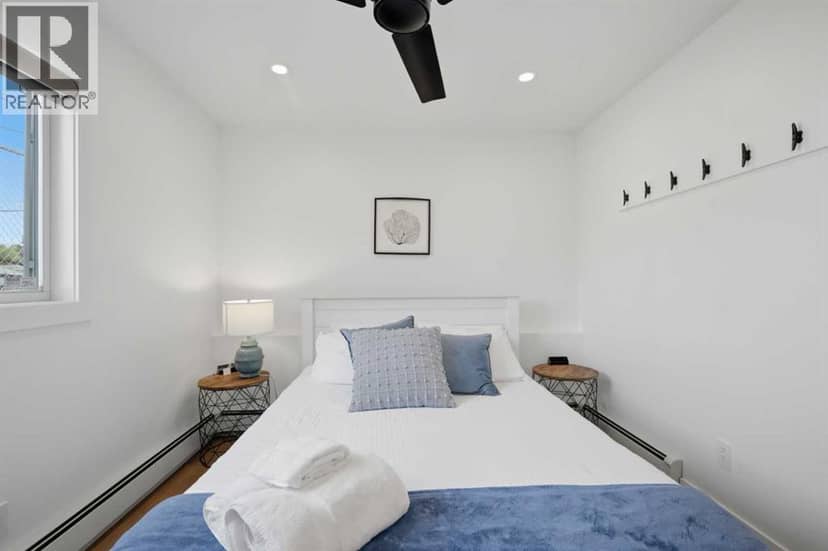 #2, 4415 Lakeshore Drive — photo 11 of 17