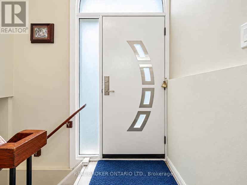 54 Millhouse Crescent, Toronto, photo 2