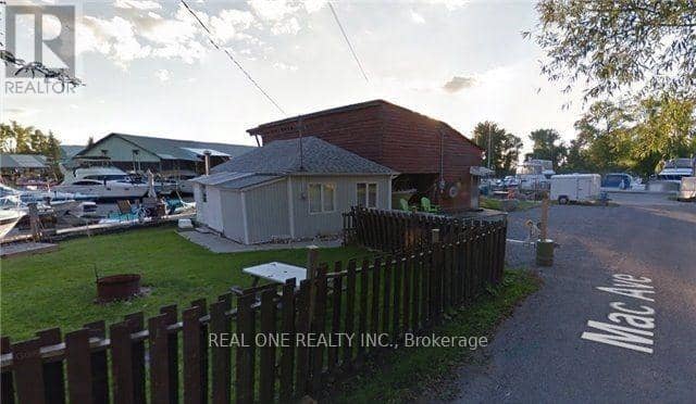 11 Mac Avenue, Georgina, photo 3
