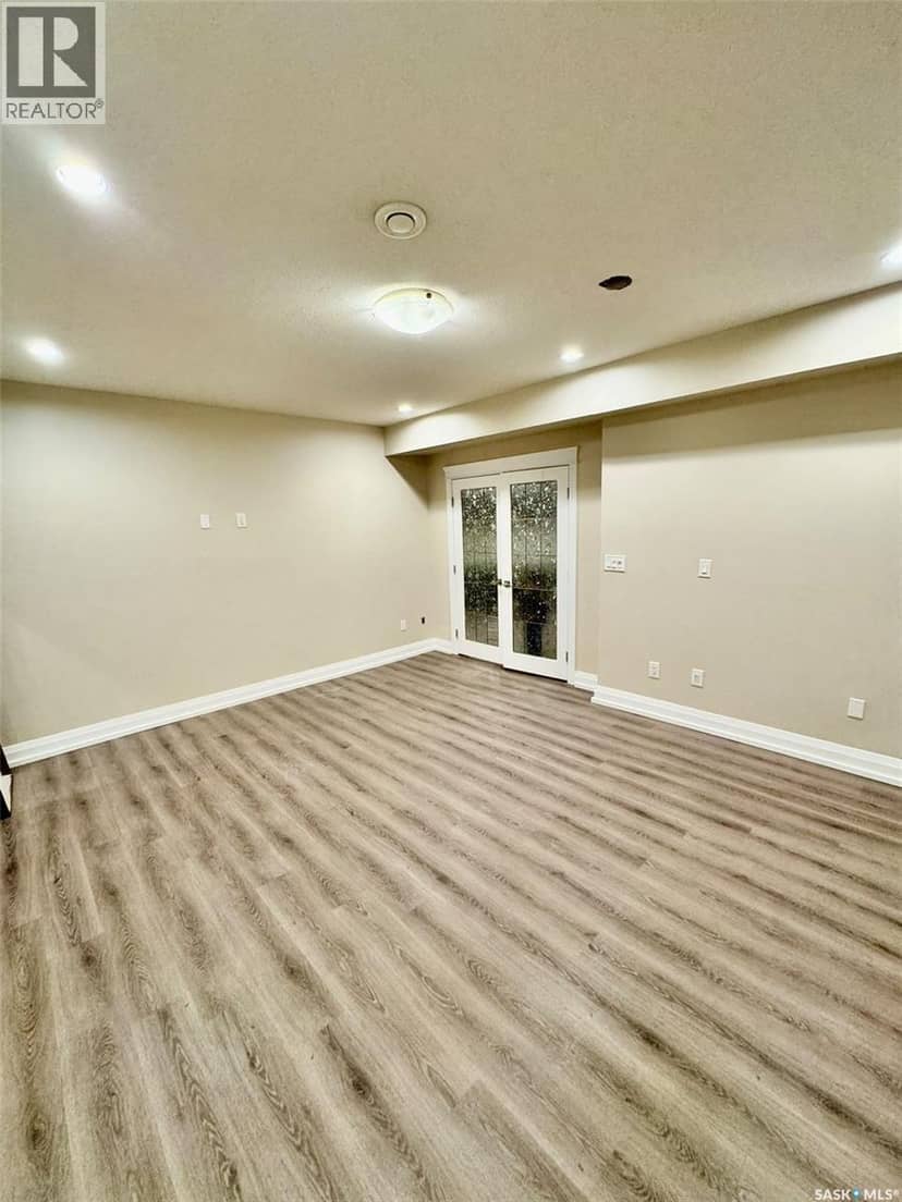 319 Roy CRESCENT — photo 36 of 40
