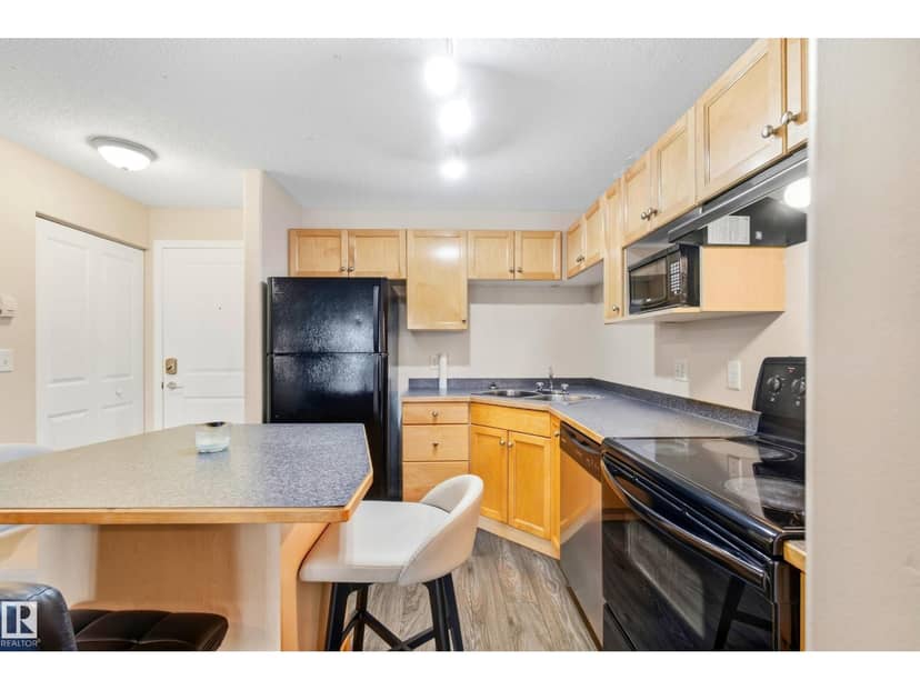 #203 245 Edwards Dr SW — photo 20 of 33