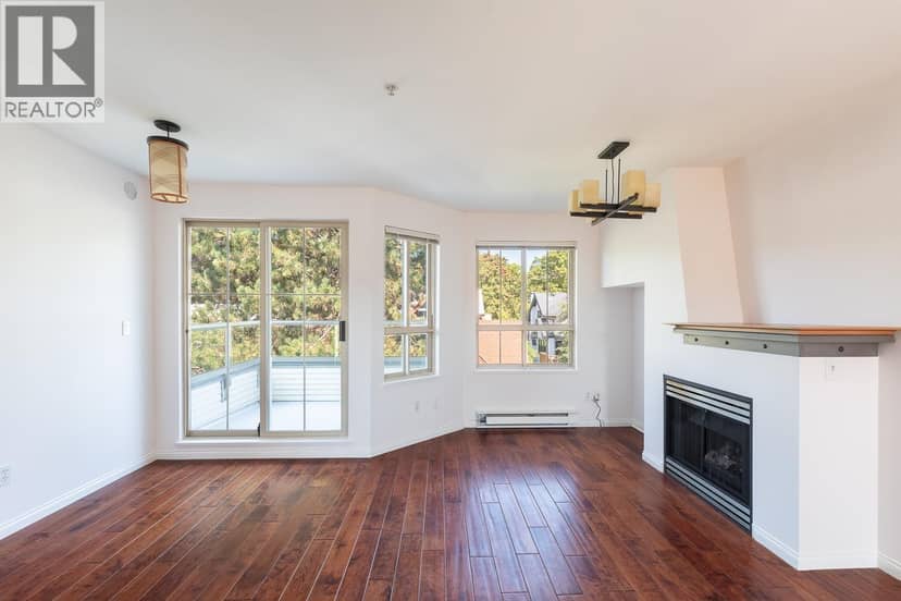 34 2375 W Broadway, Vancouver, photo 3