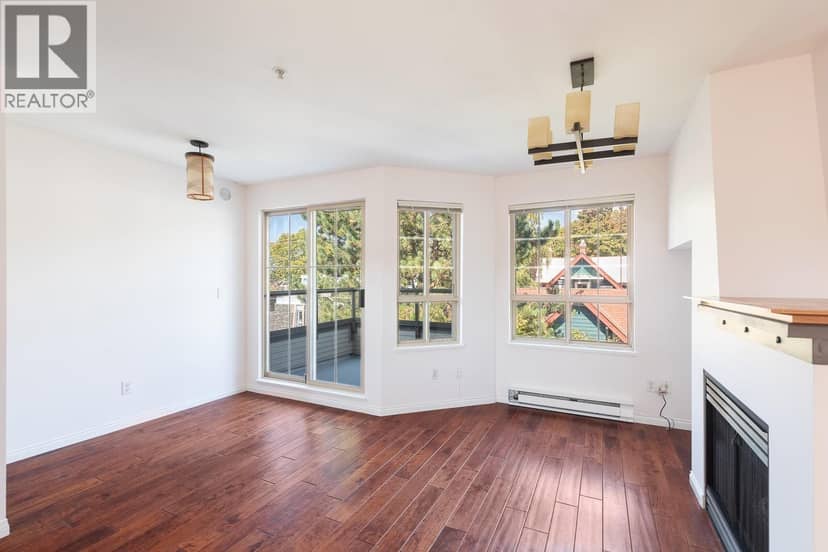 34 2375 W Broadway, Vancouver, photo 4