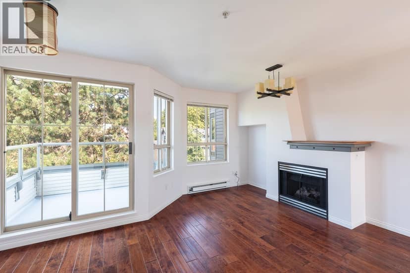 34 2375 W Broadway, Vancouver, photo 8