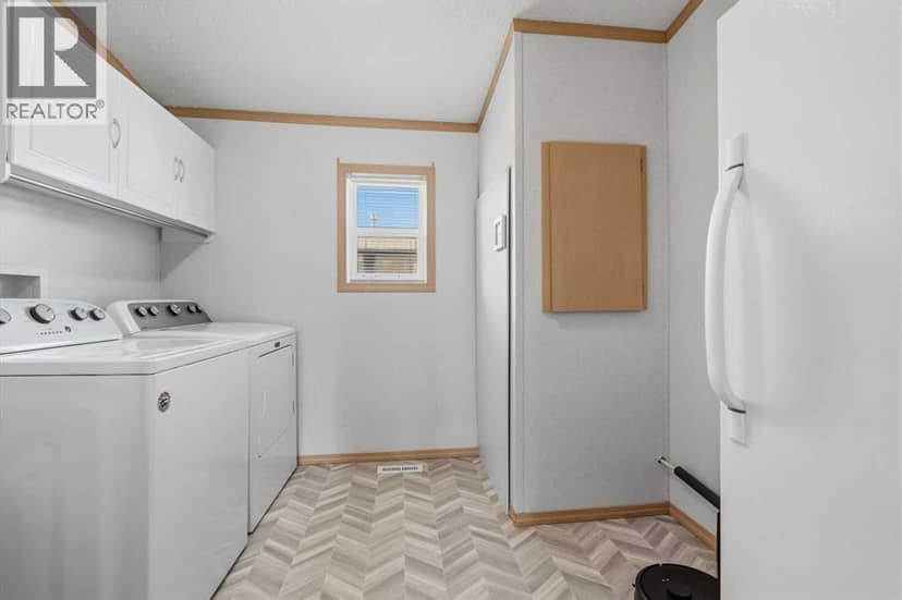 39 Keystone Crossing — photo 12 of 24