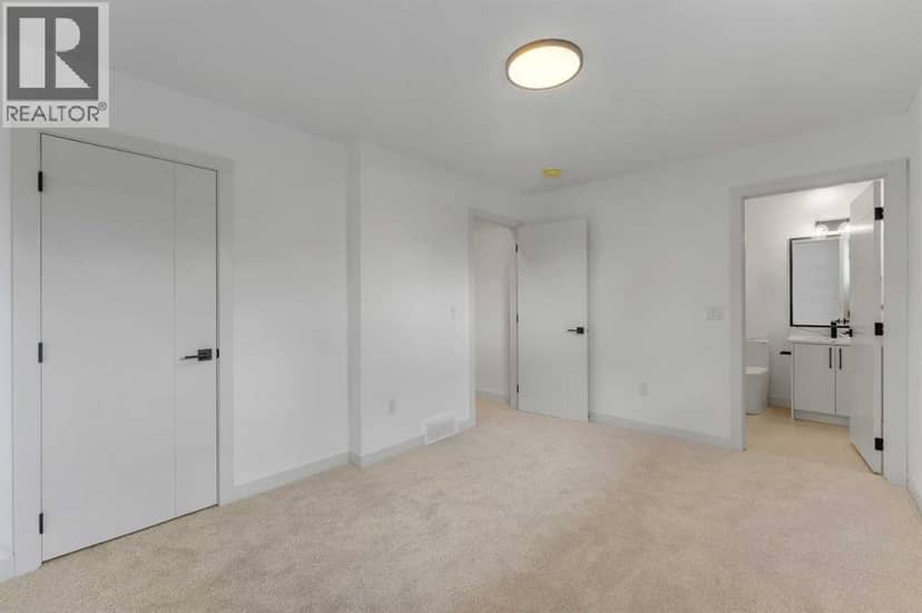 816 Lake Ontario Drive SE — photo 25 of 40