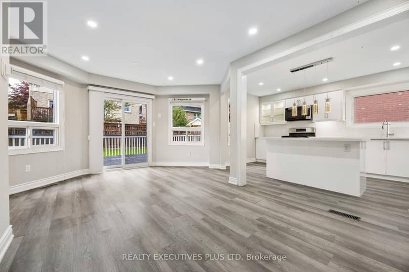 693 Barnes Crescent — photo 10 of 40
