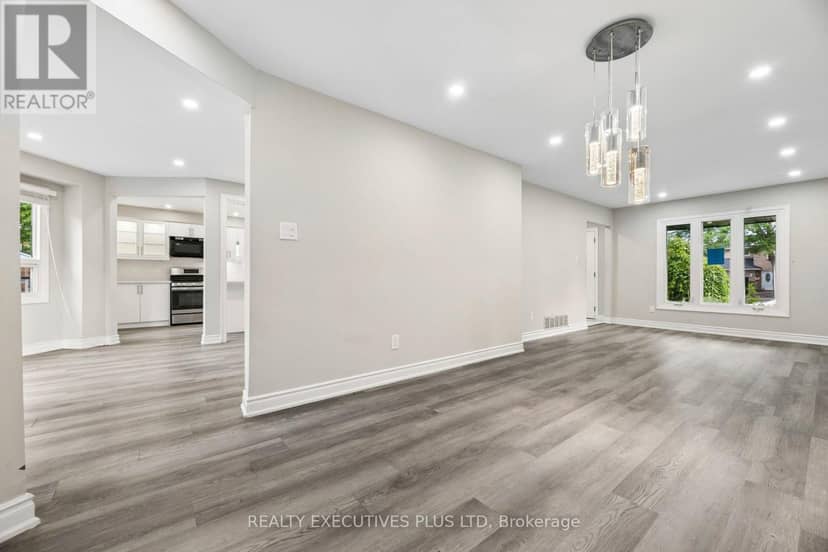 693 Barnes Crescent — photo 16 of 40