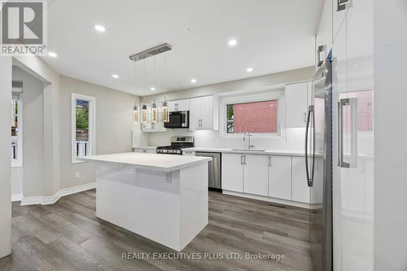 693 Barnes Crescent — photo 18 of 40