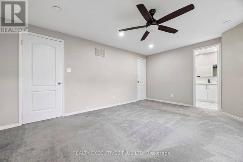 693 Barnes Crescent — photo 28 of 40