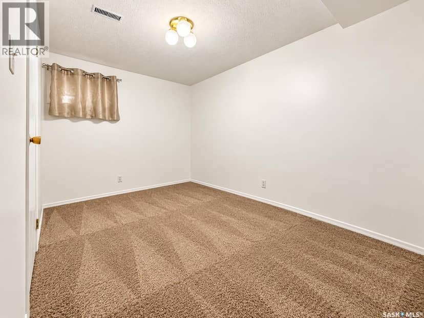 3205 Bliss CRESCENT — photo 20 of 40