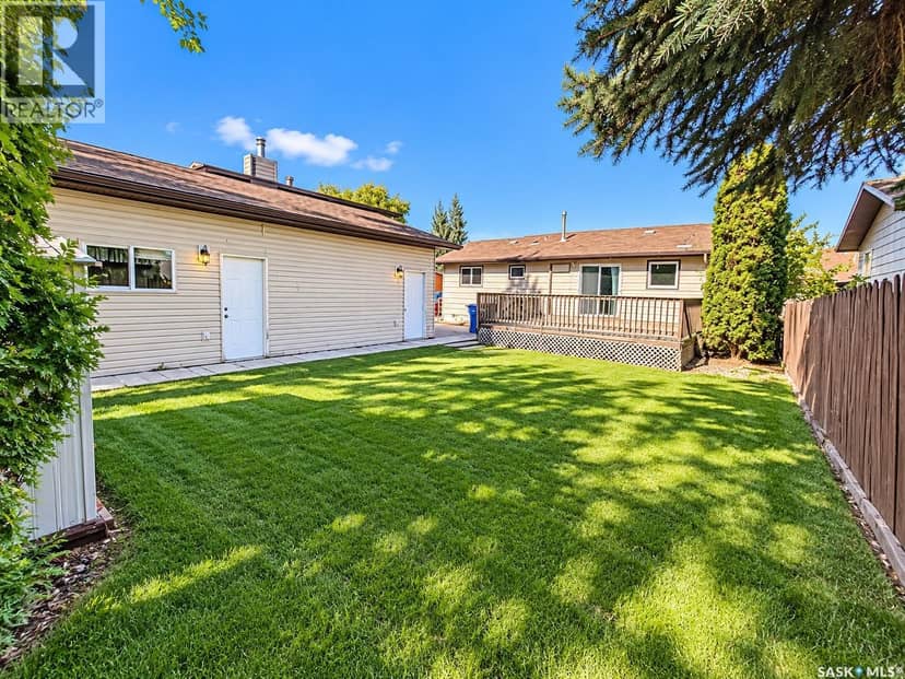 3205 Bliss CRESCENT — photo 29 of 40