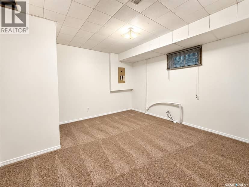 3205 Bliss CRESCENT — photo 24 of 40