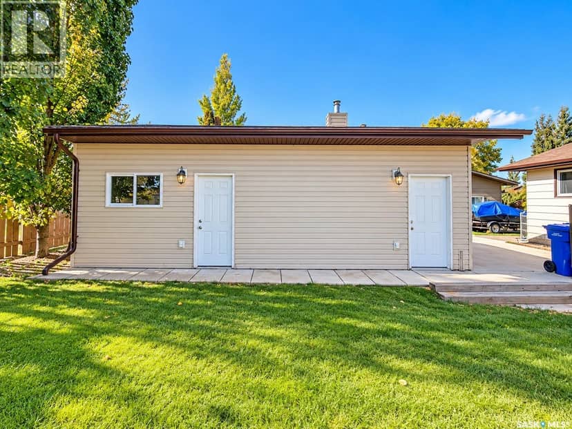 3205 Bliss CRESCENT — photo 31 of 40